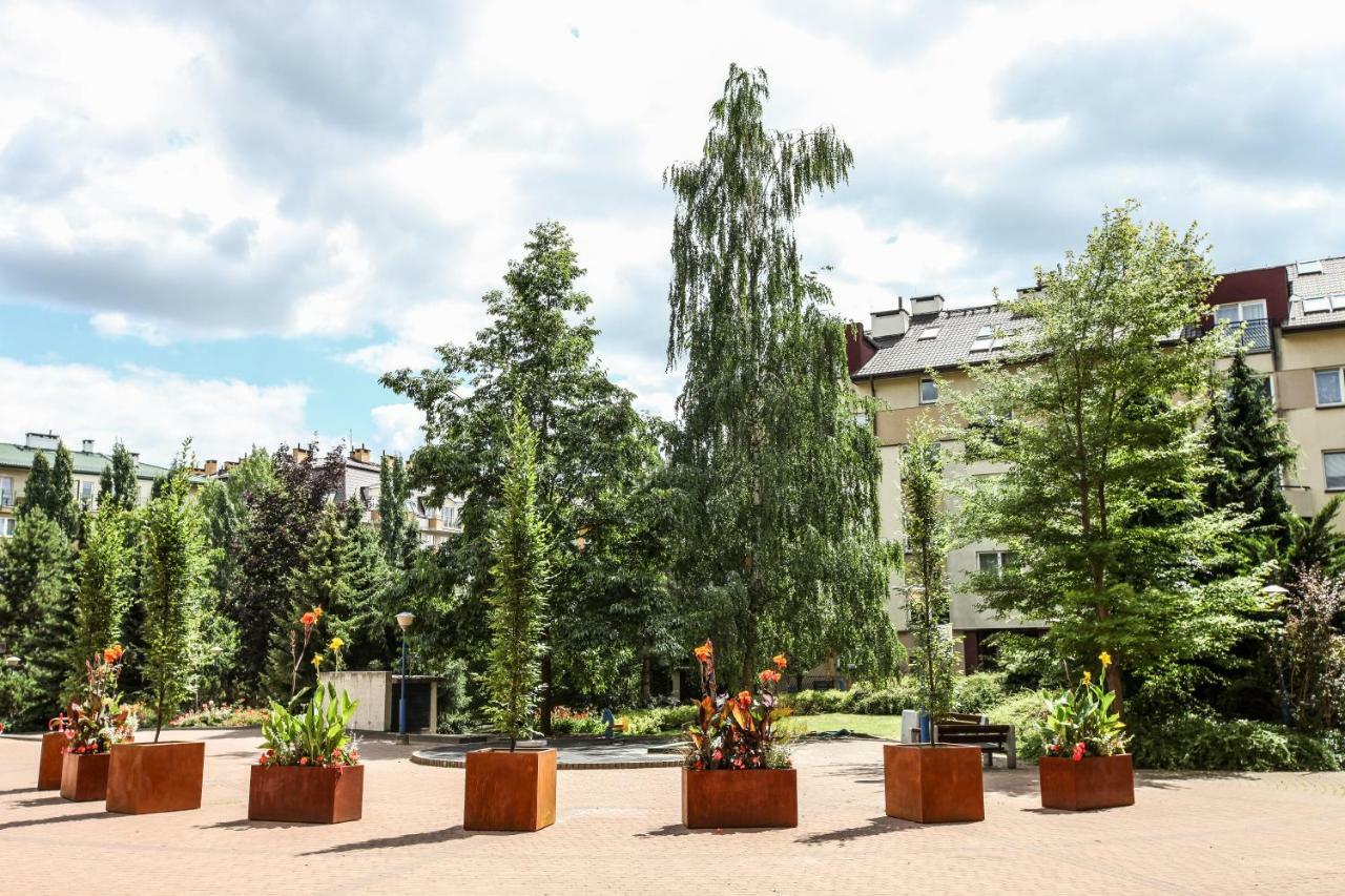 Green Kabaty Apartment 2 Warsaw Exterior photo